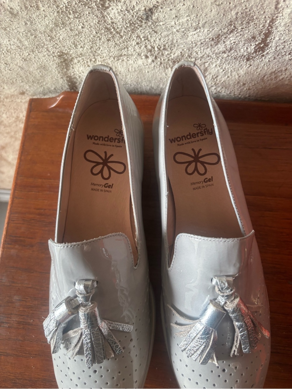 Wonder’s “Madrid” Grey Tasseled Shies-Size 42-New - Picture 2 of 5